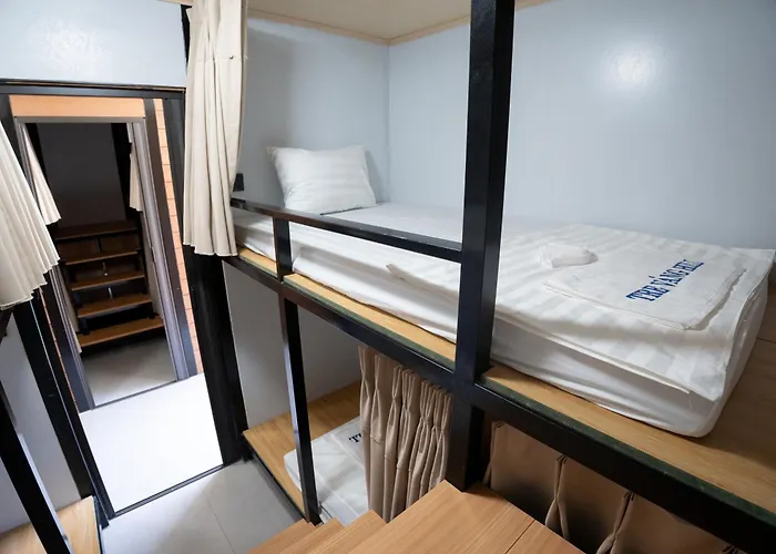 Grove By May5 Hostal Ha Long