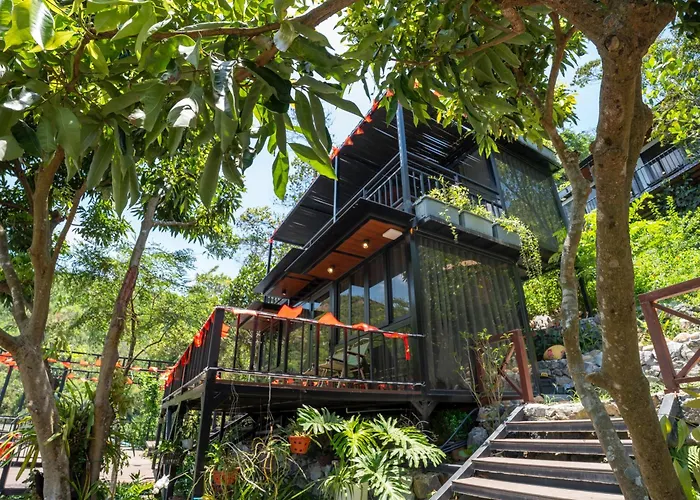 Hostal Grove By May5 *